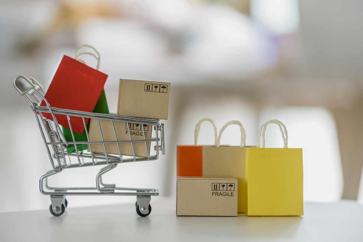 whats-trending-in-ecommerce-and-whats-ghosted