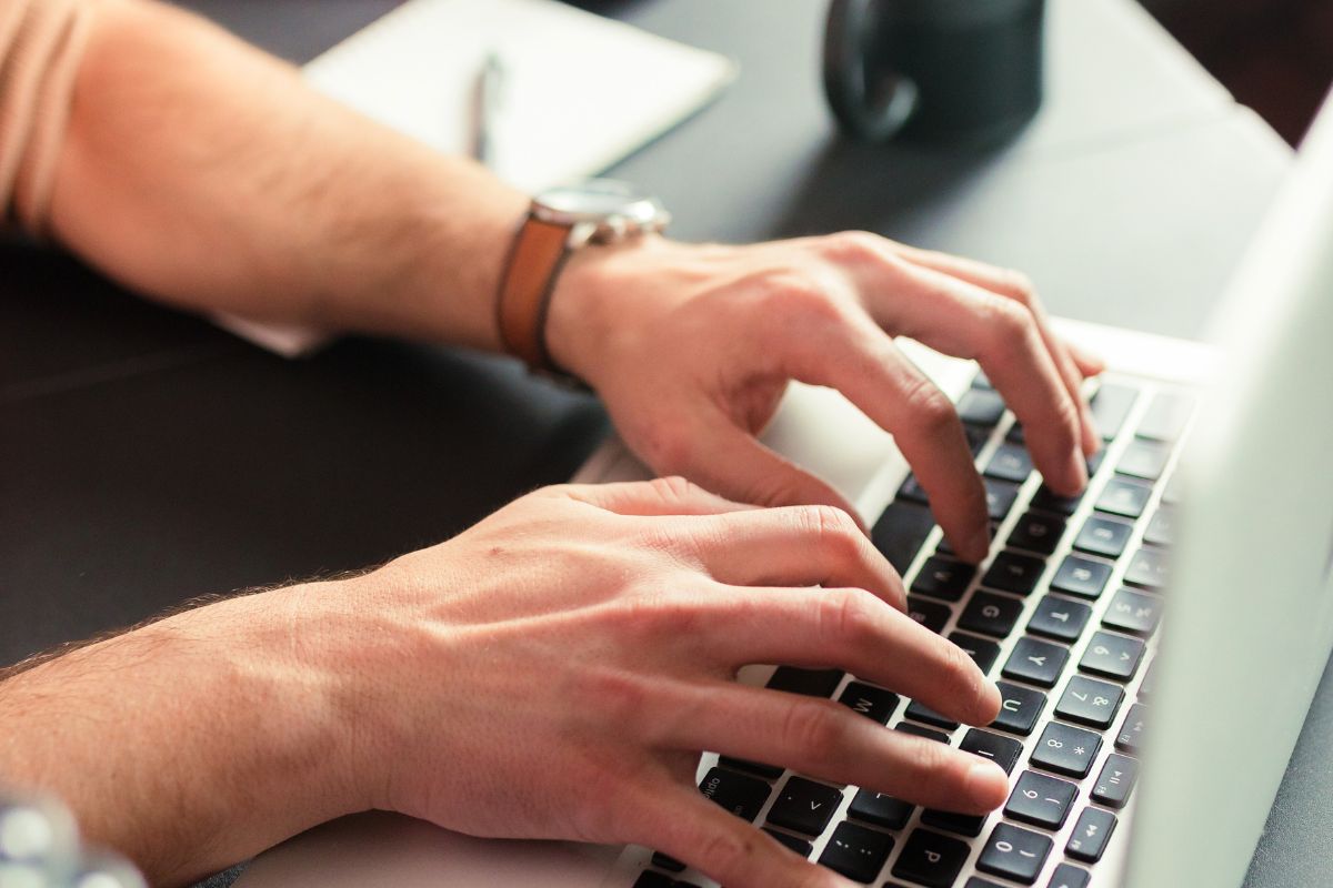 AI Content Tools Are Blowing Up Your Feed