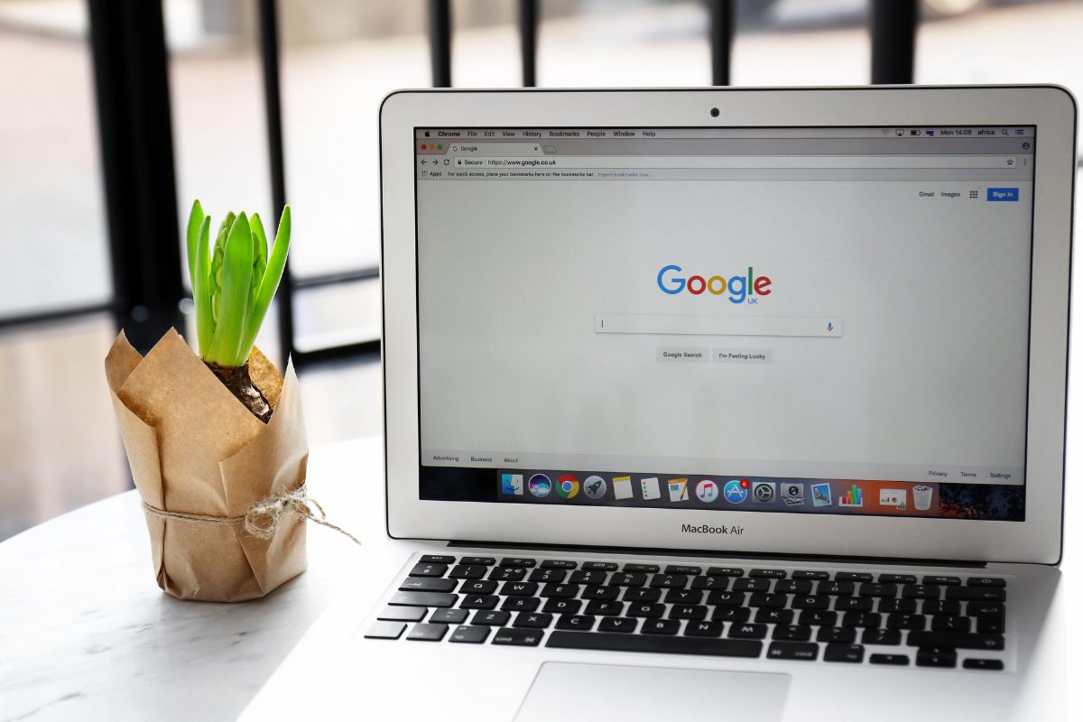 Google Integrates Ads into AI Search Features